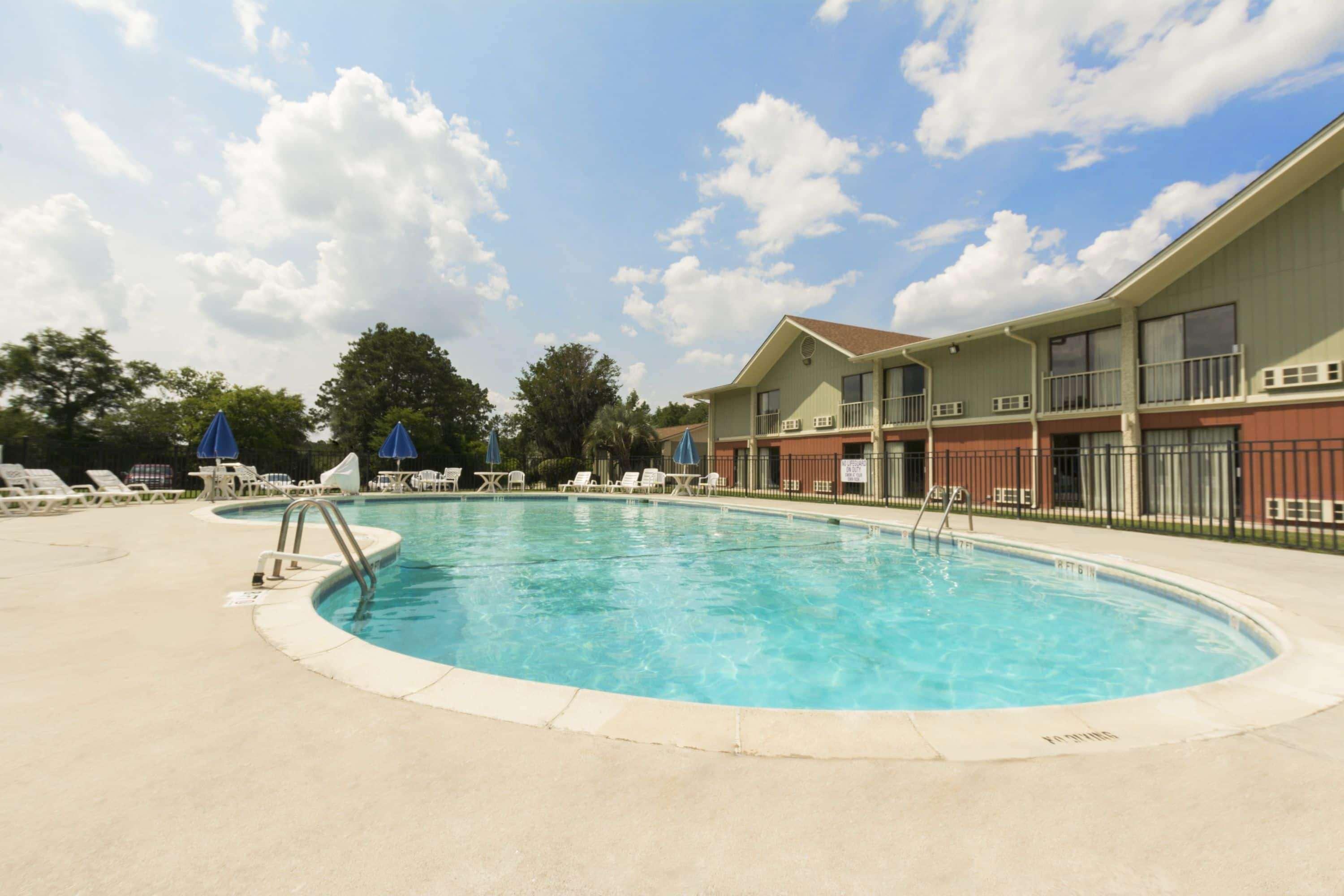 Howard Johnson By Wyndham Beaufort/Parris Island Bagian luar foto